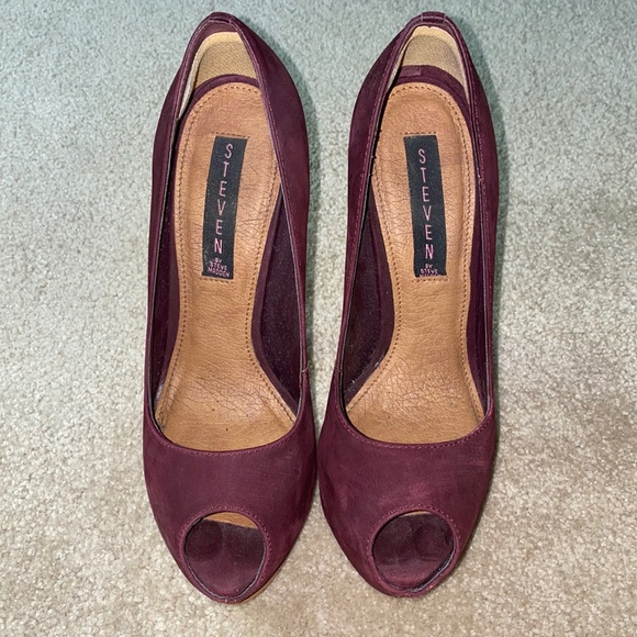 Steve Madden Peep-toe Stilettos (size 7 1/2 M) - Picture 2 of 5